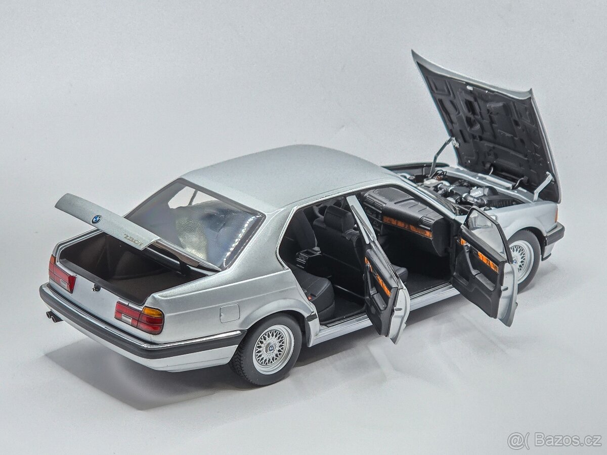 BMW E32 730i 1:18 Minichamps - 5