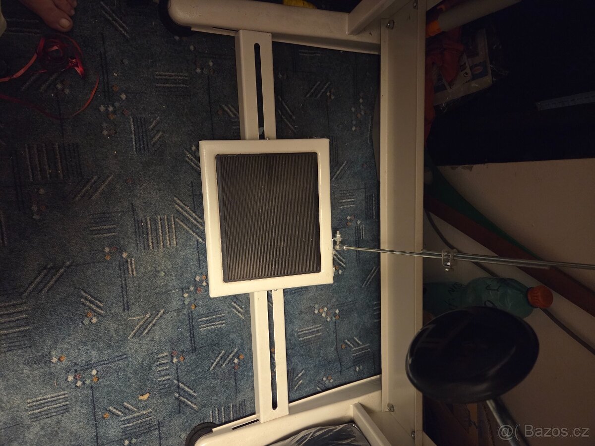 ŠICÍ STROJE PRŮMYSLOVÉ, ALE TAKE NA DOMA - 5