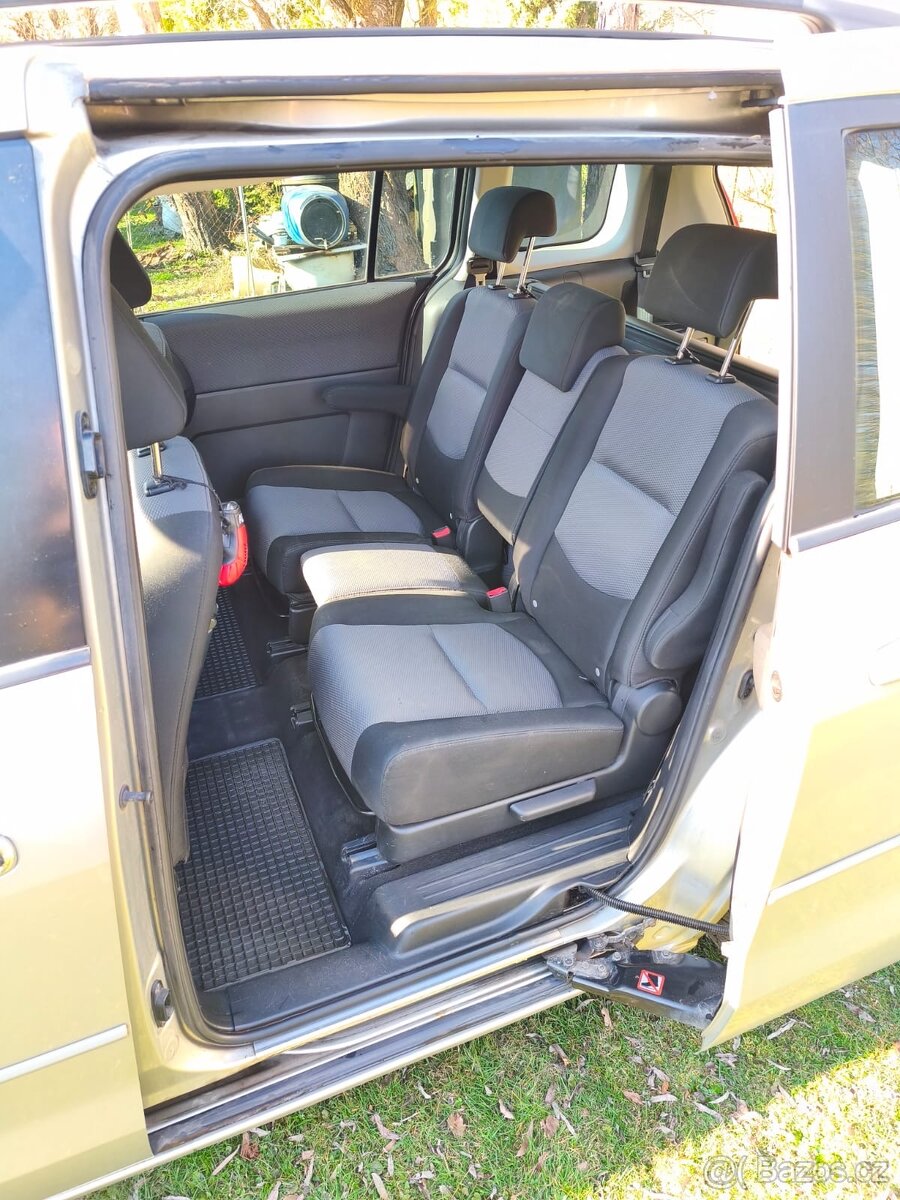 Mazda 5 2.0D 104kw, 7míst NAFTA-MANUÁL - 5