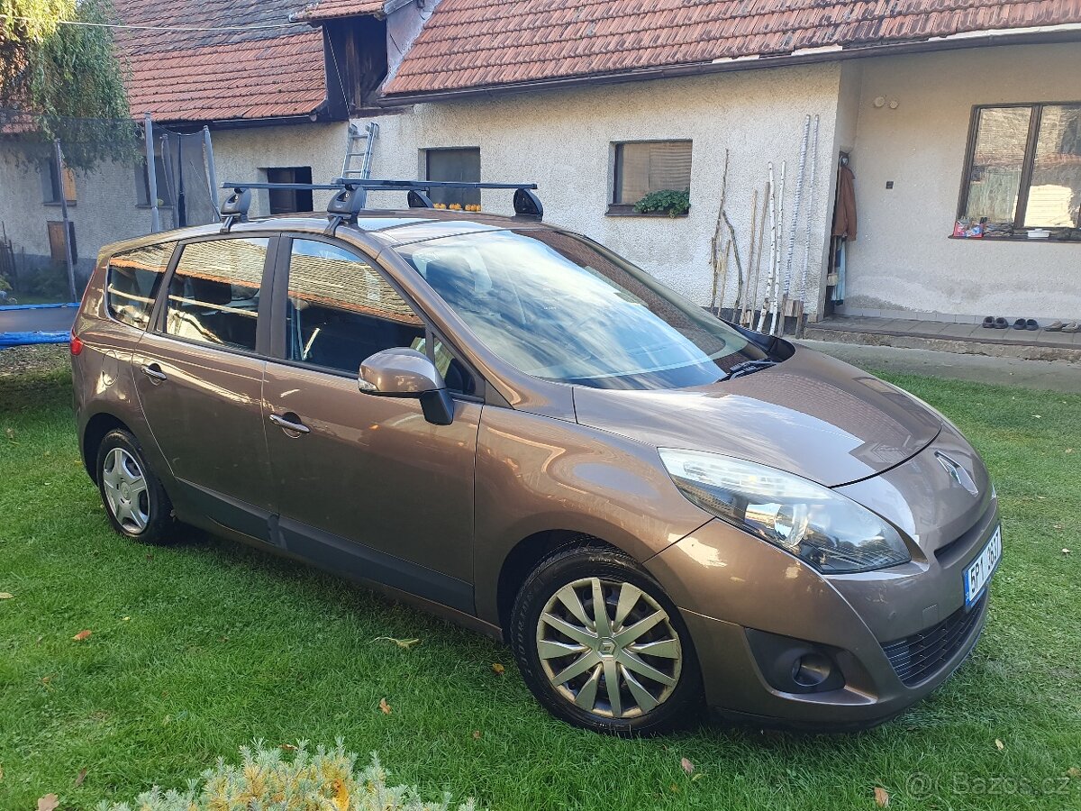Renault Megane Scenic - 5