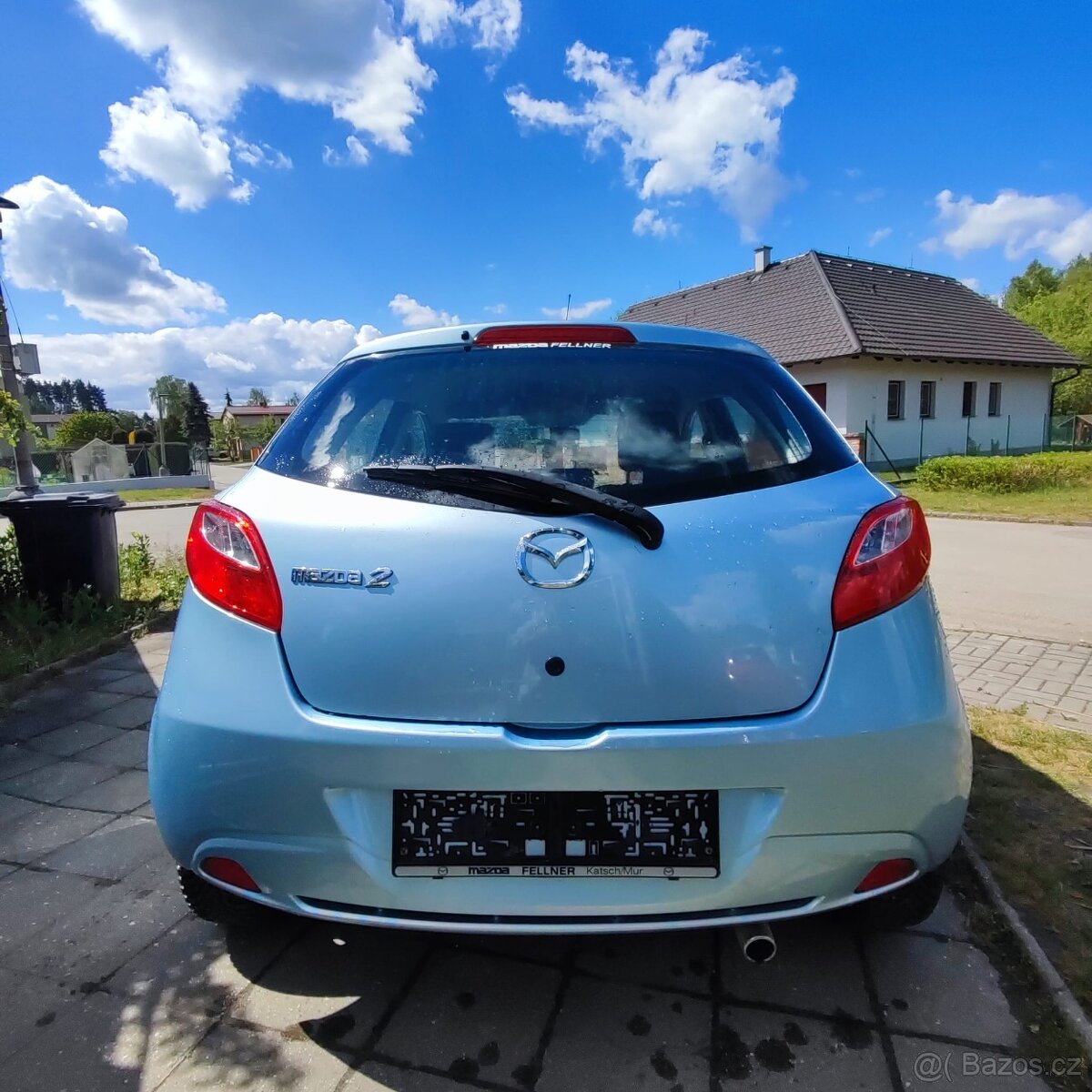 Mazda 2 benzín rok 2010 - 5