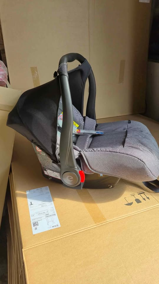 Prodám autosedačku Espiro Star, šedá (0-13kg) - 5