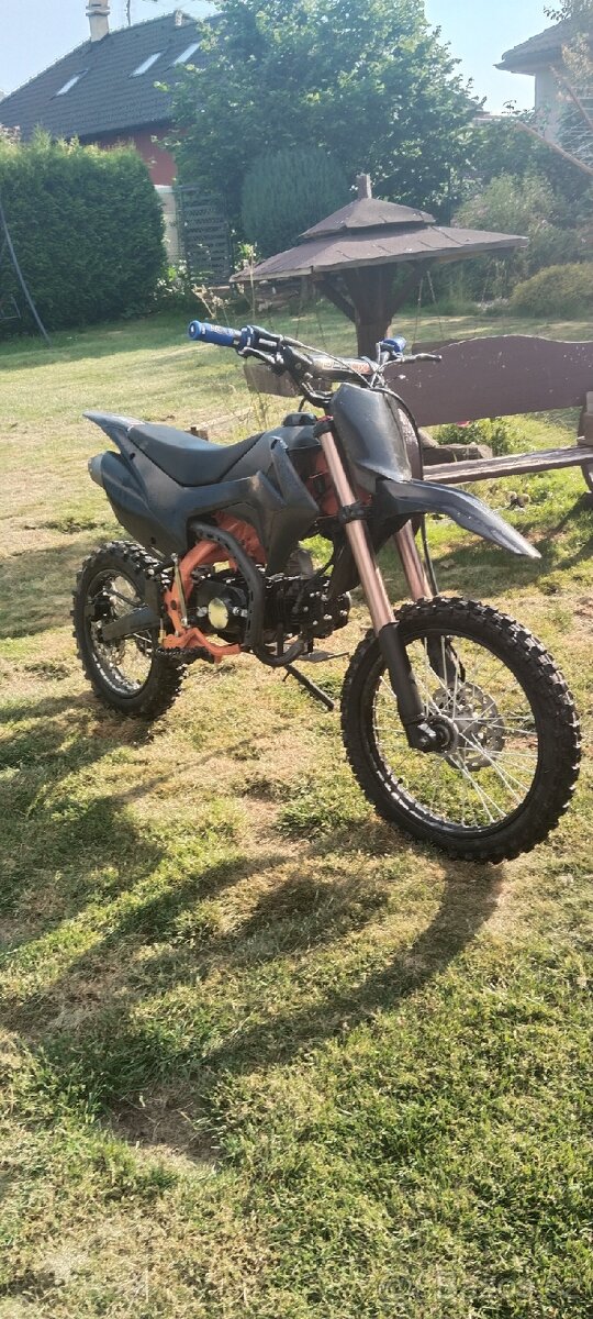 Pit bike kxd 125 pro