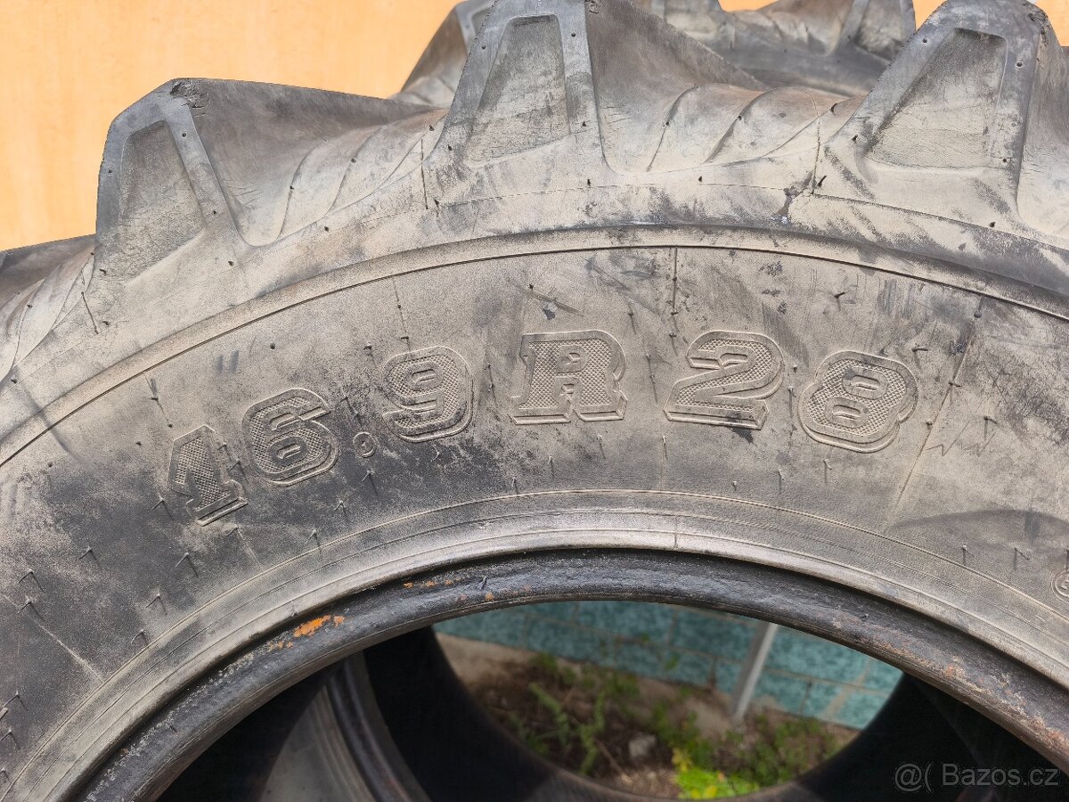 Pneu Taurus point 8 16.9 R 28 - 5