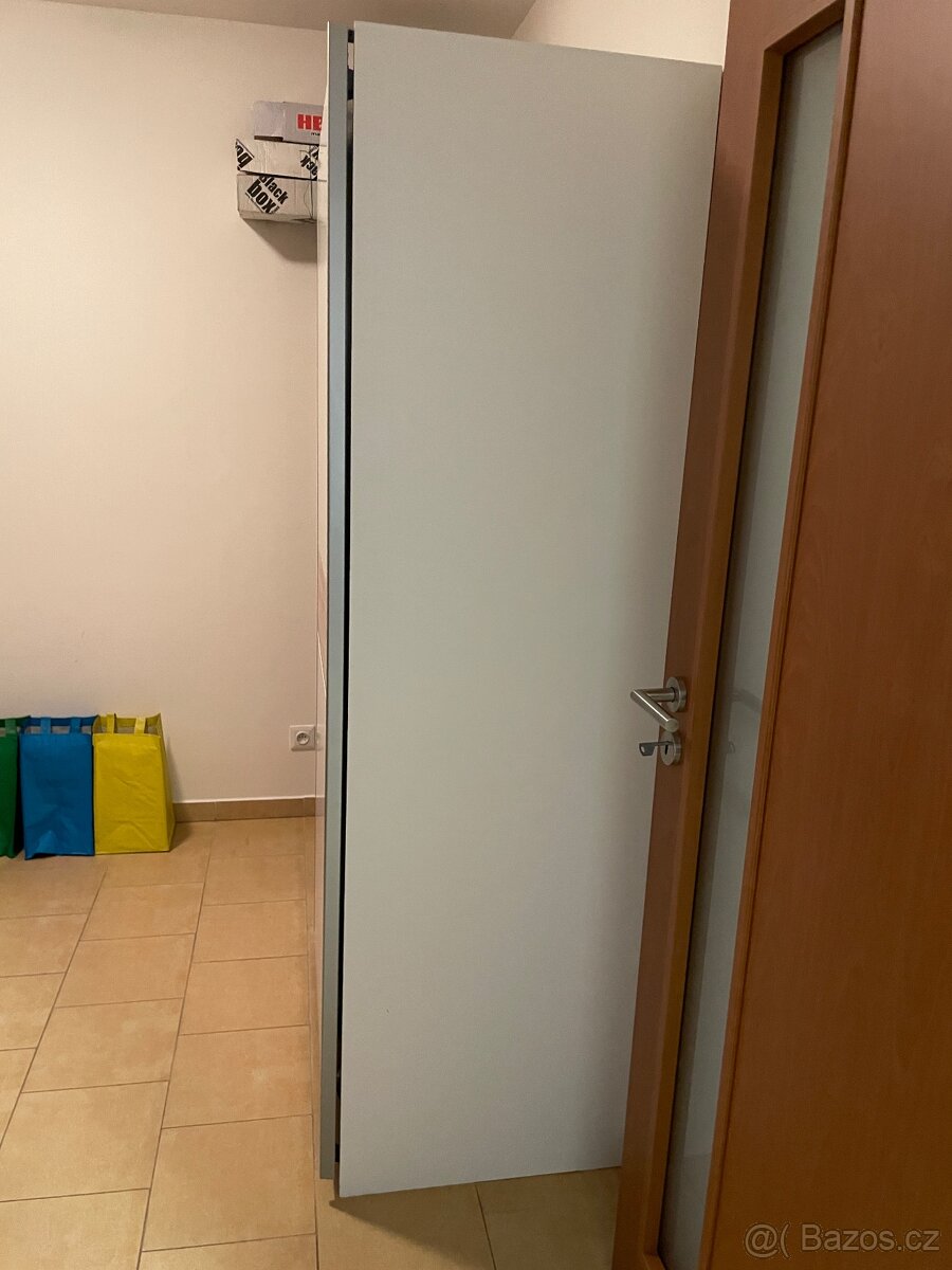 Skříň s posuvnými dveřmi Puls - 5