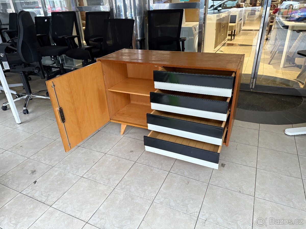 Komoda U-458 J. Jiroutek - 5