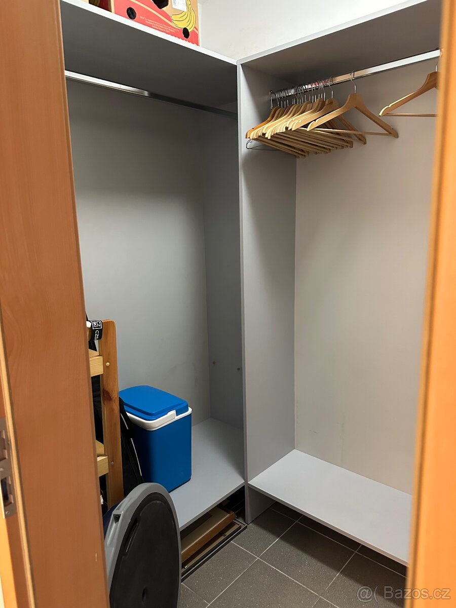 Šatna / šatní skříně - 5