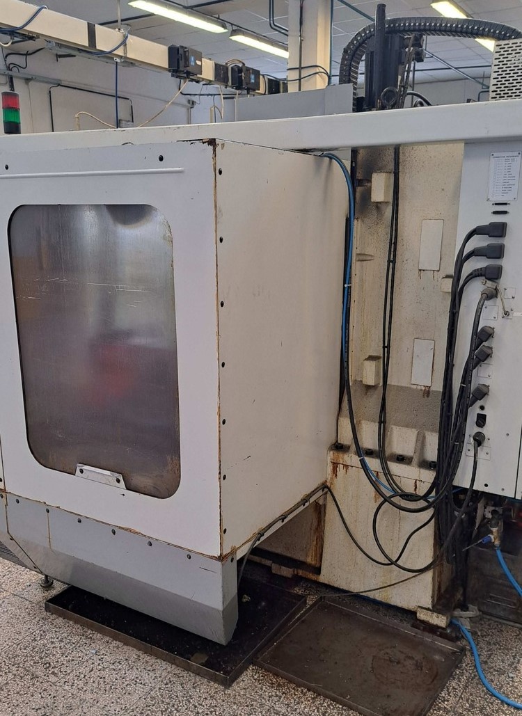 Obráběcí centrum Haas VCE 750 - včetně 4-té osy - 5