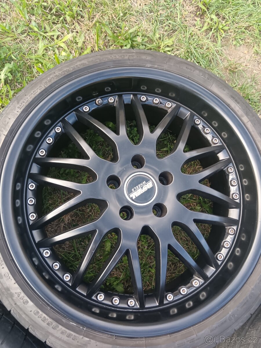 Royal wheels - 5