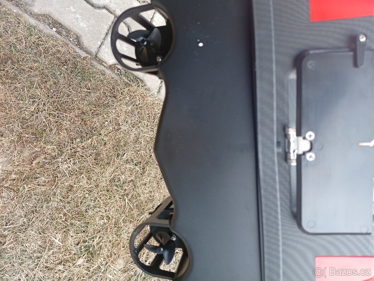 Zavážecí loďka, zakrmovací loď s GPS - 5