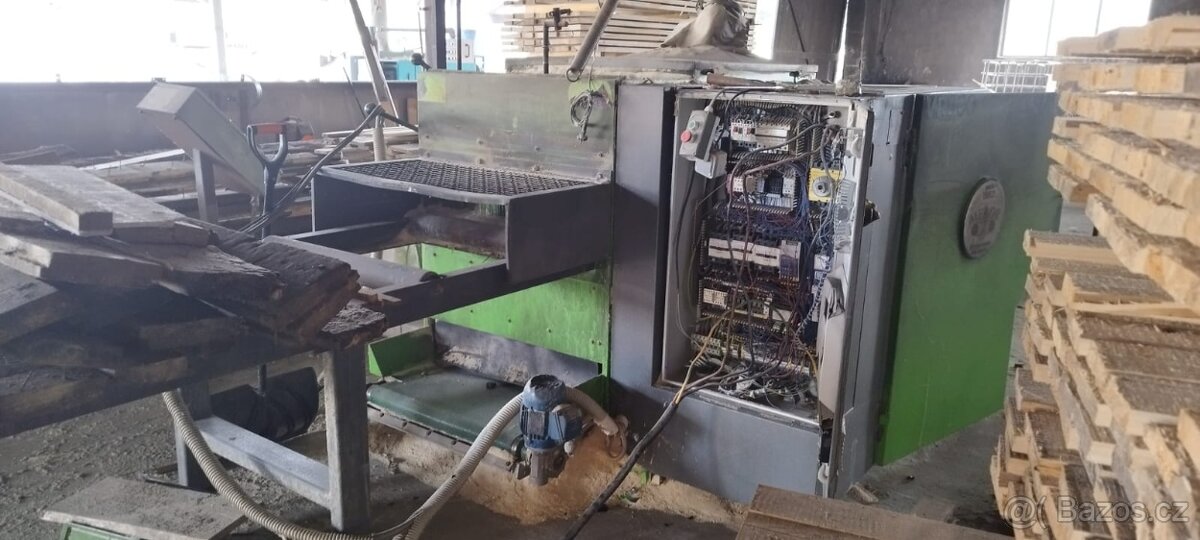 Rozmítací pila Mebor VR 900 - 5