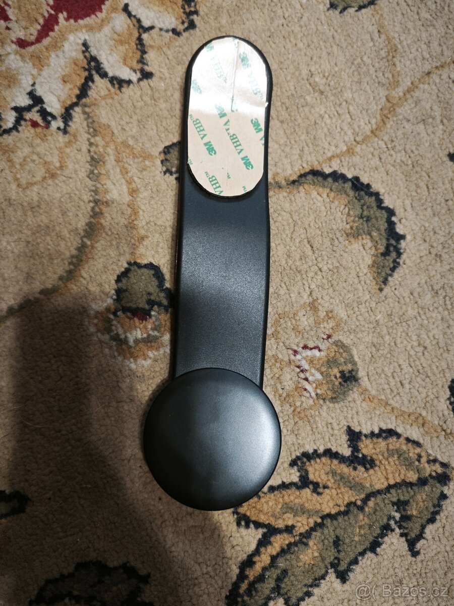 Magnetický držák do auta. - 5