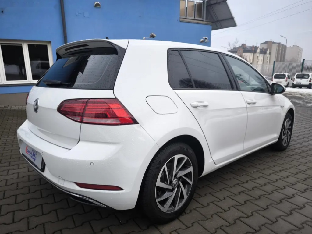 Volkswagen e-Golf - 5