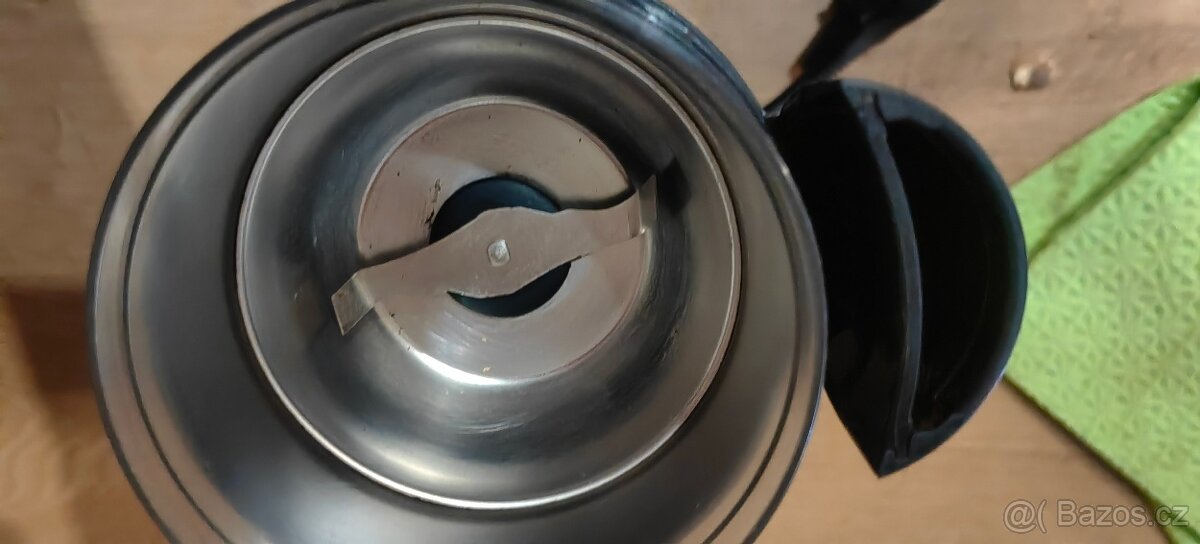 Kávomlýnek DeLonghi KG49 - 5