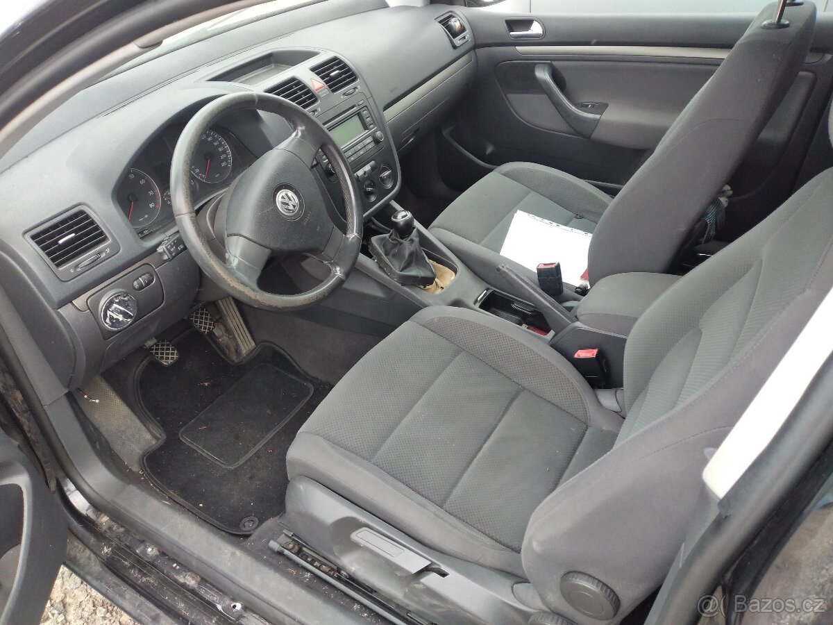 Dily vw Golf 5 3dv fsi - 5