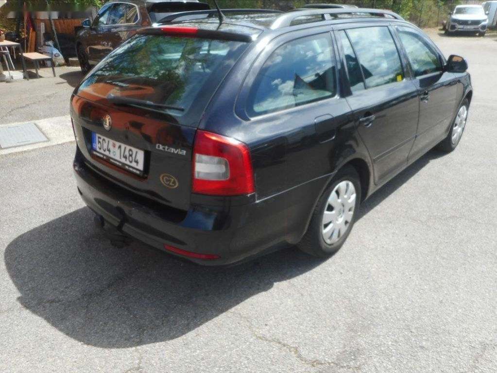 Škoda Octavia,1,6 TDi 1 - 5