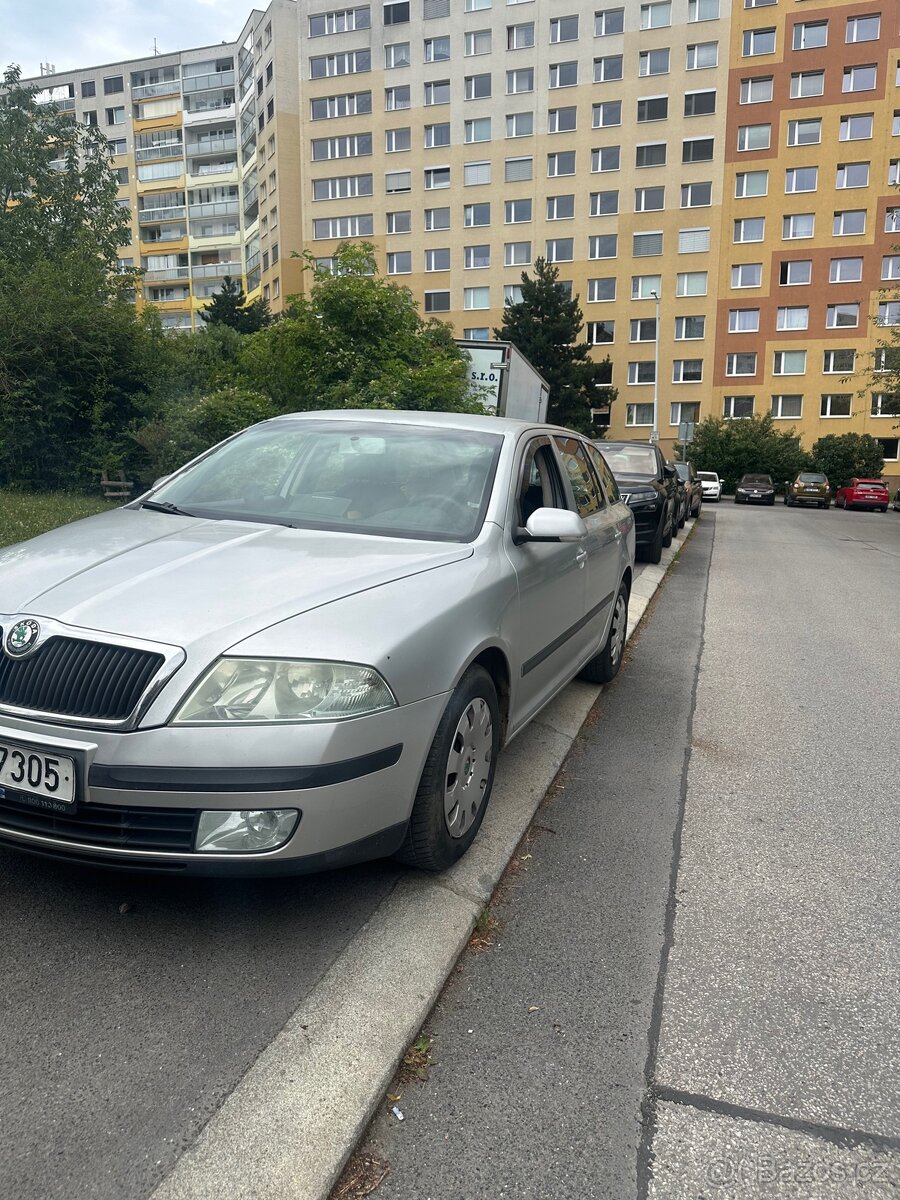 Škoda Octavie 2 rok 2006 - 5