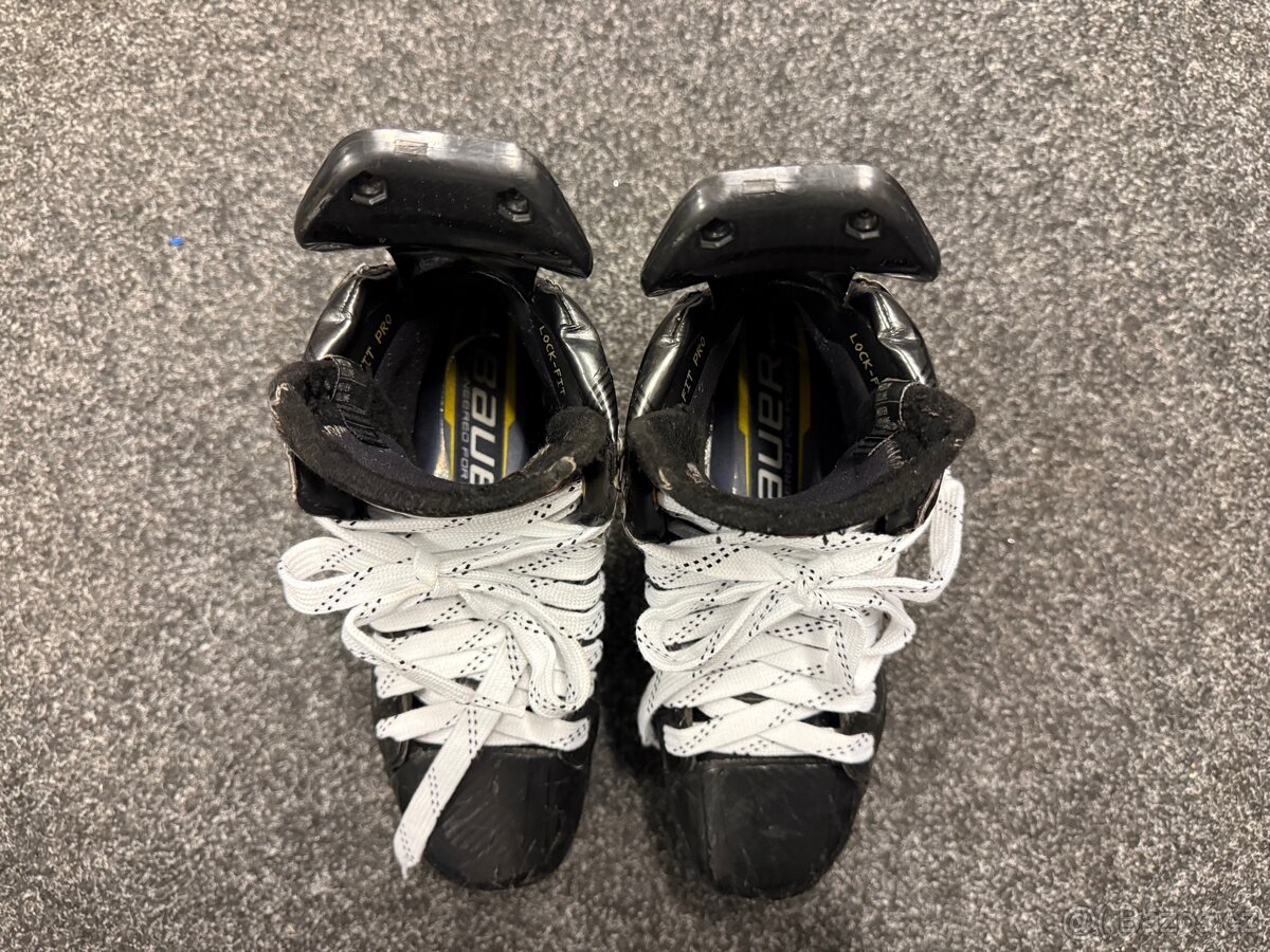 BAUER SUPREME MACH - 5