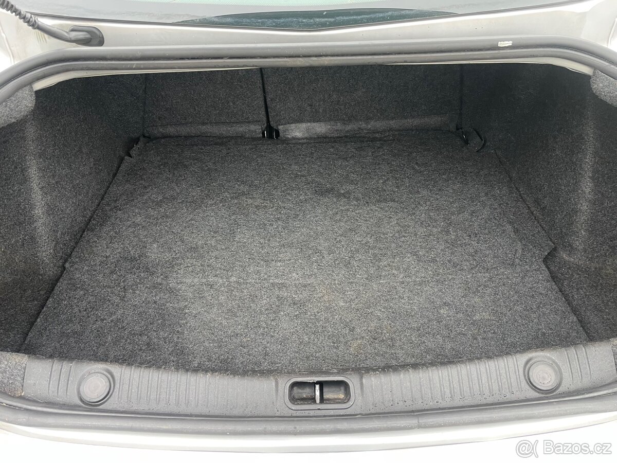 Renault Megane 1.4 72kW 2009 nová STK - 5