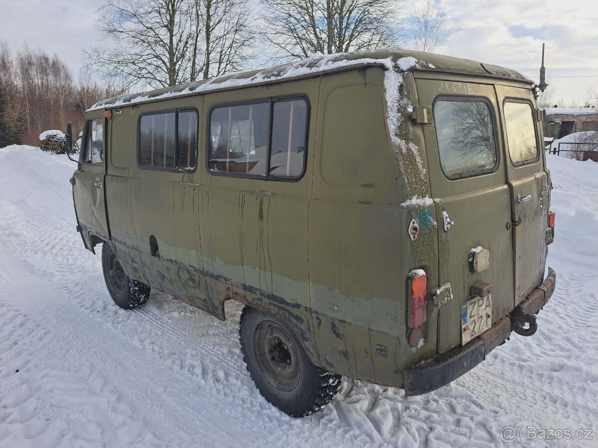UAZ 452 - 5