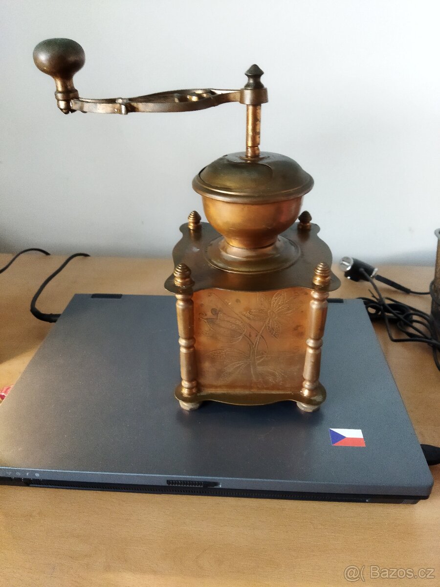 krásný mosazný mlýnek - 5