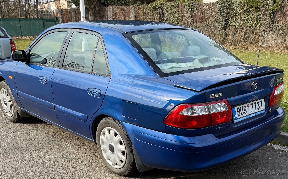 Prodej vozů Mazda 626 - 5