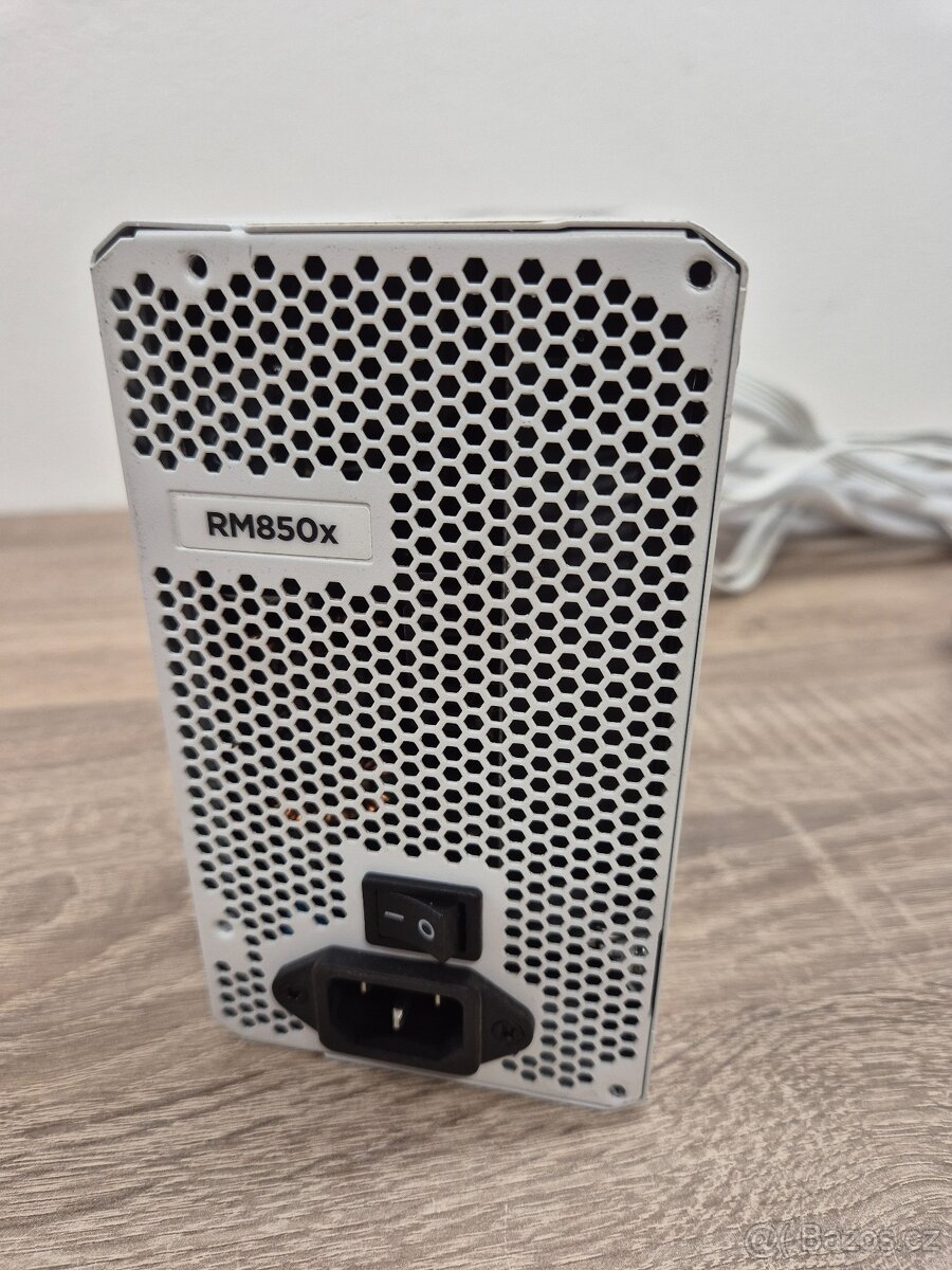 Zdroj Corsair RM850x White 850 W - 5