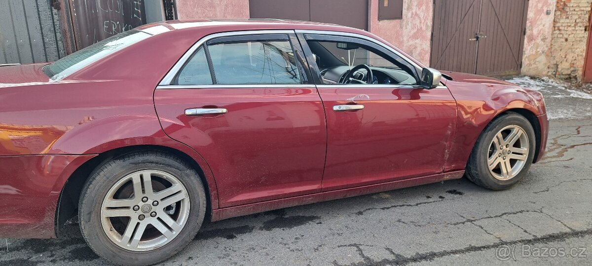 Chrysler 300c - 5