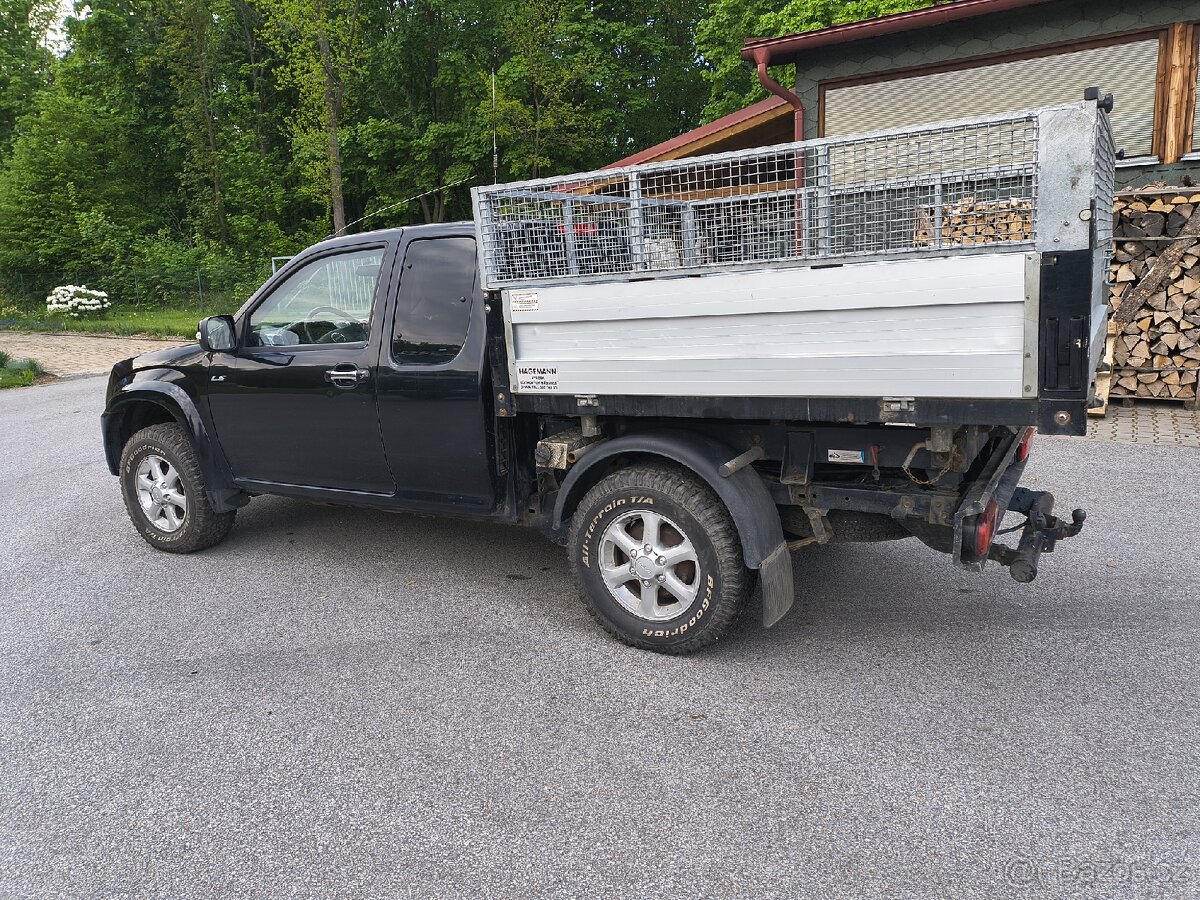 Isuzu D-max, sklápěč
