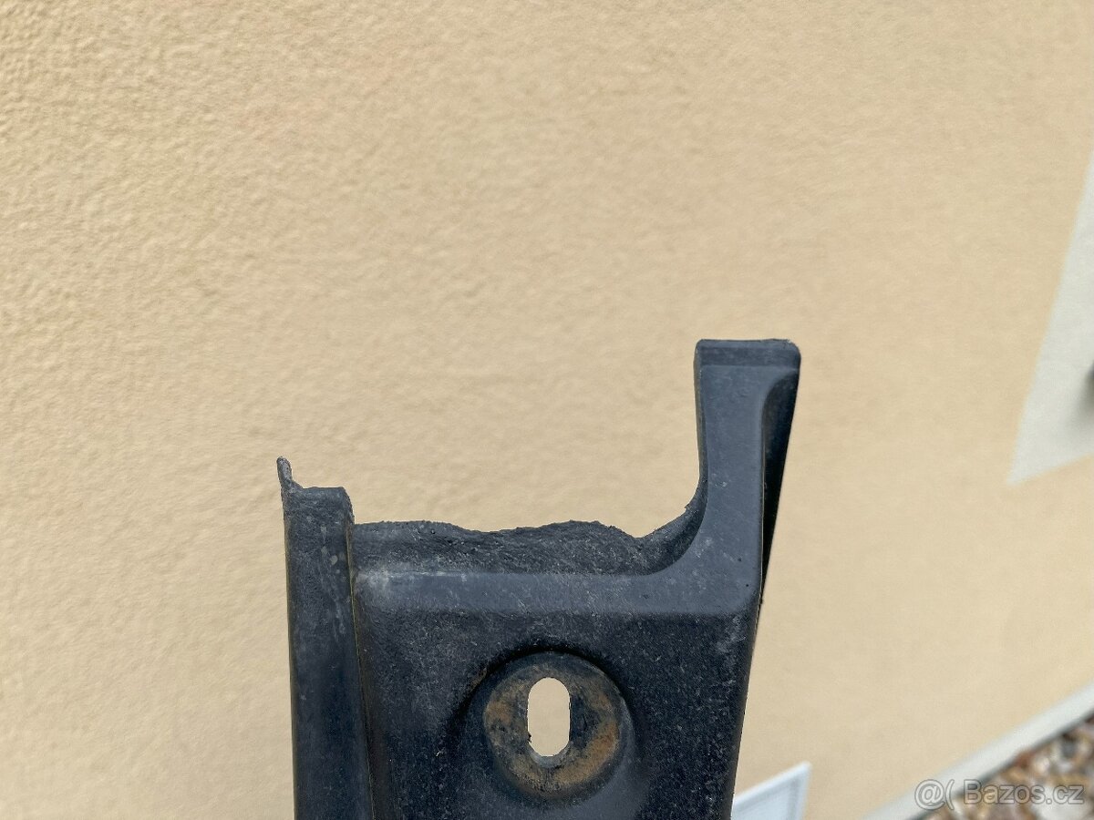 Kryt podvozku levý Škoda Fabia I - 5