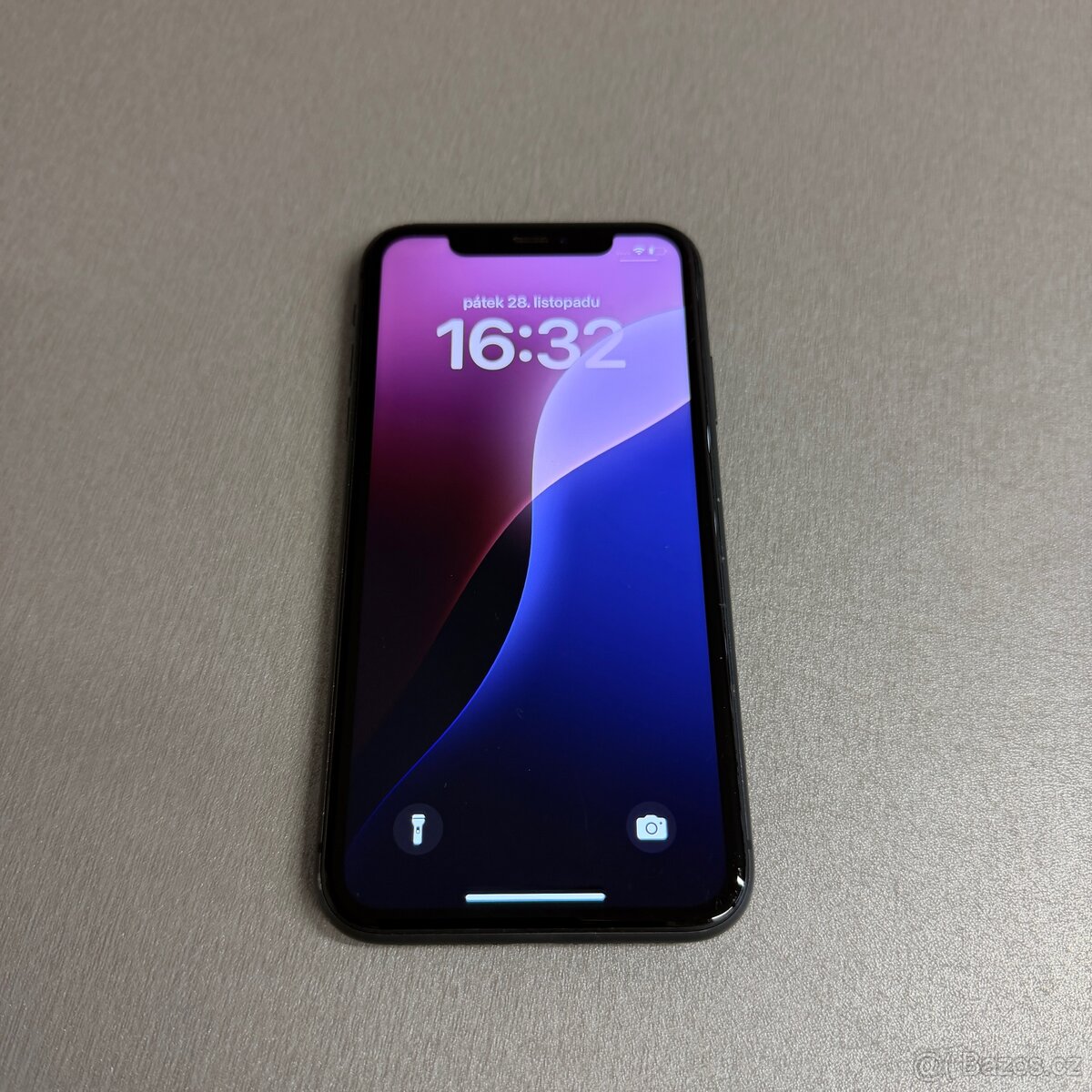 iPhone 11 64GB černý, 100% baterie, rok záruka - 5