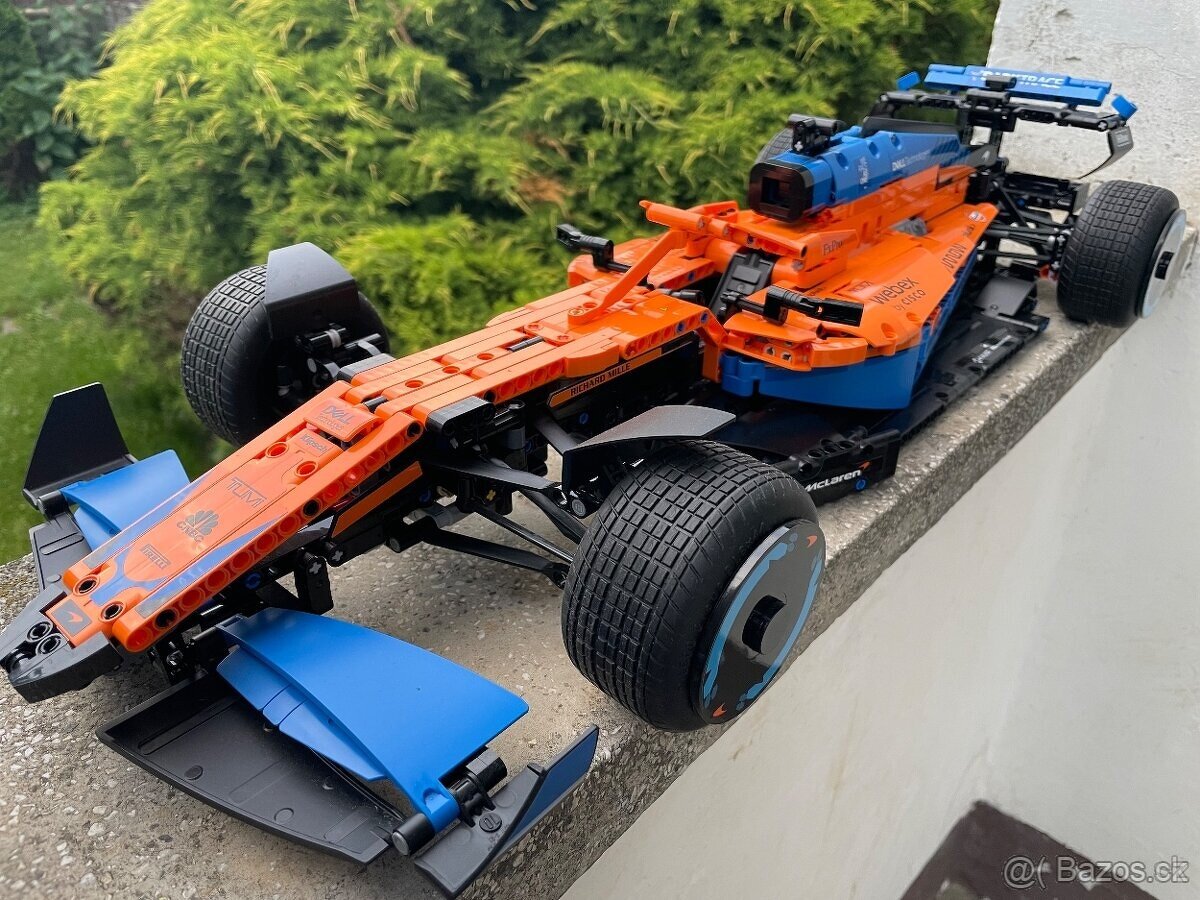 LEGO Technic McLaren Formula 1 42141 - 5