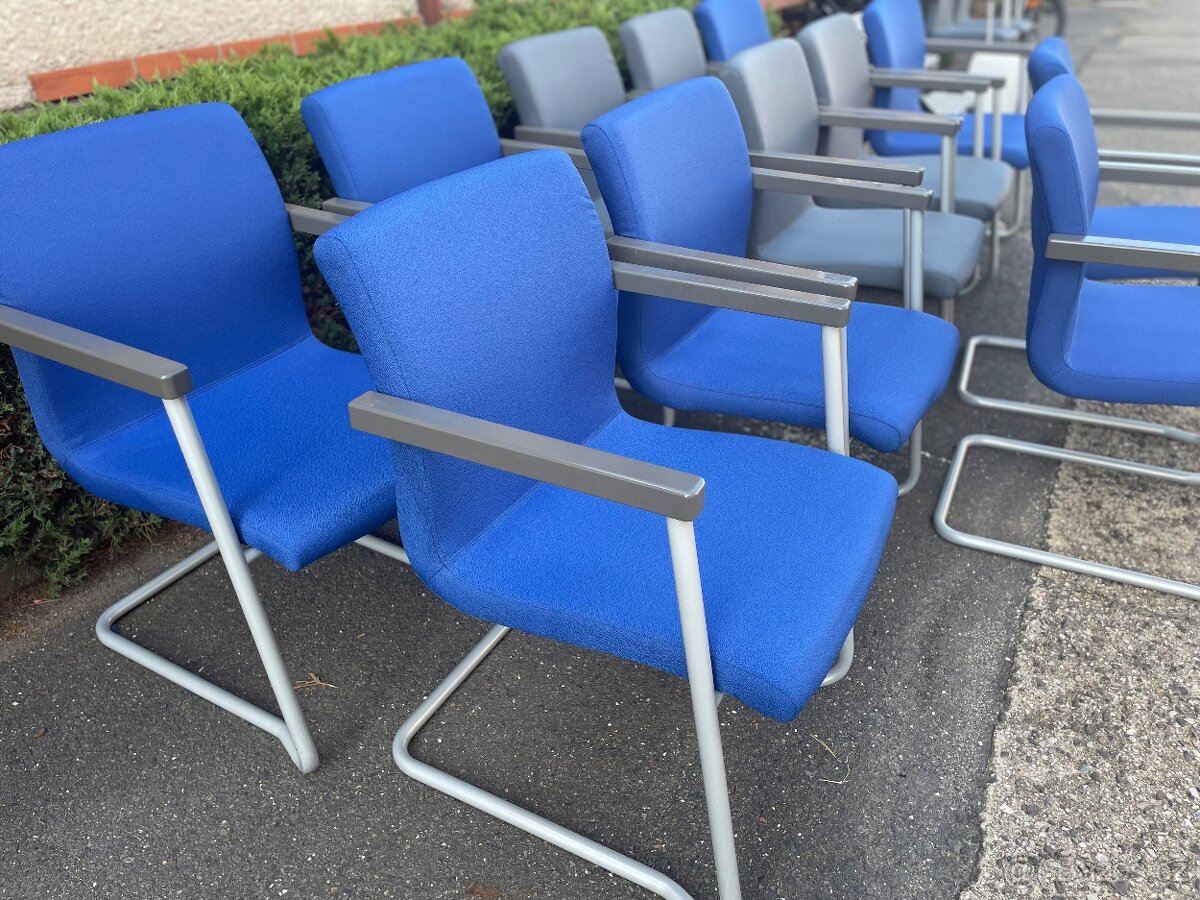 Zasedací židle, křesla, konferenční stolky atd. - 5