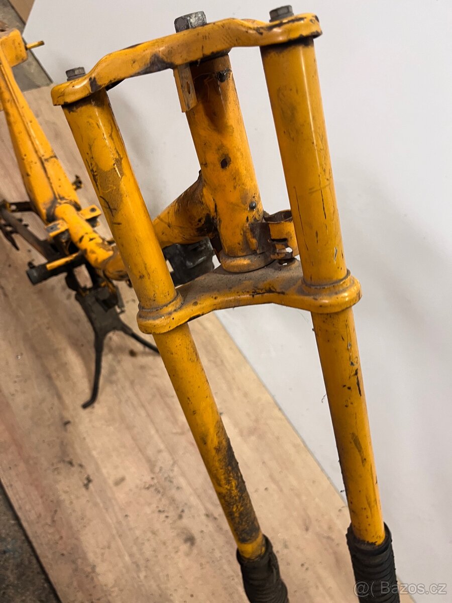 Babetta 207 rám s vidlici a. Se stojánkem - 5