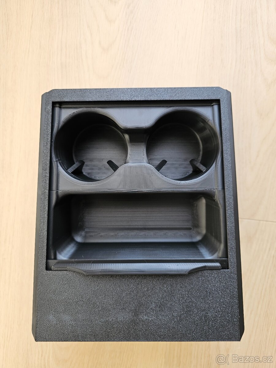 Zadní konzola s držáky nápojů BMW E39 - 5