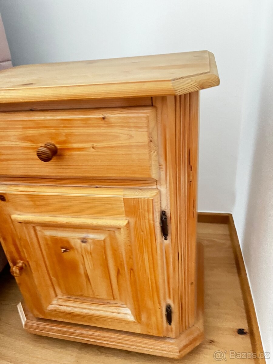 Ložnicový set-prádelník,zrcadlo,noční stolky - 5