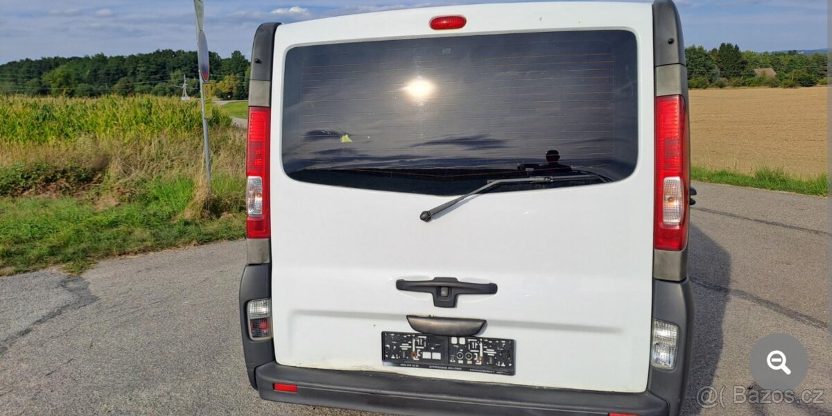 Renault Trafic 2,0 DTI 84 kW Long r. v 2011 - 5