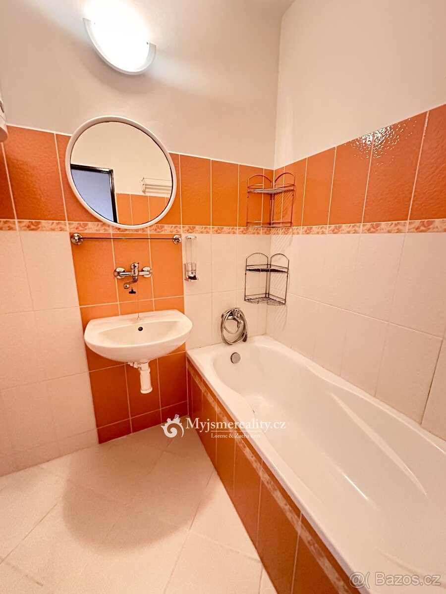 Prodej bytu 3+1 73 m2, užitná plocha 95 m2 + pozemek/zahrada - 5