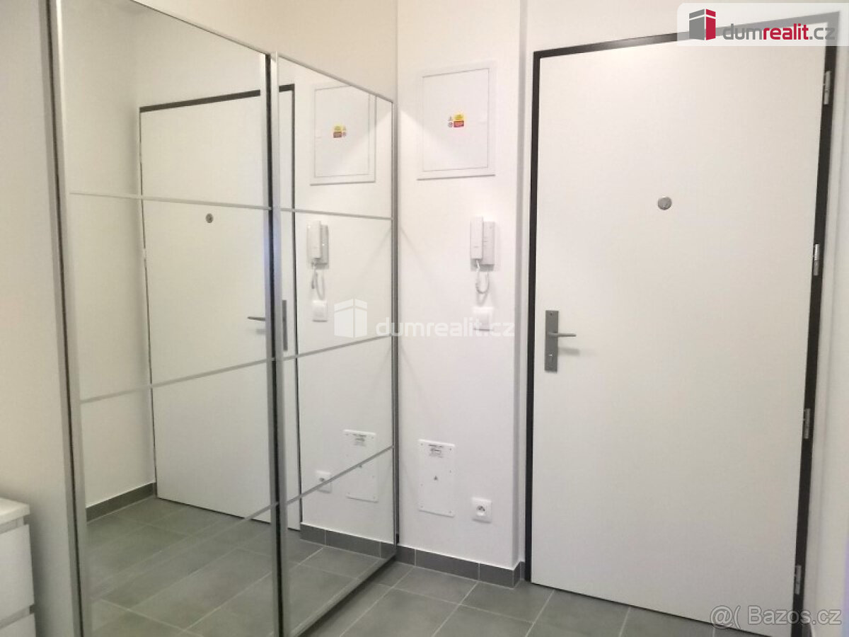 pronájem 1kk 33m2 s balkonem 3m2 P9 Vysočany Strnadových kom - 5