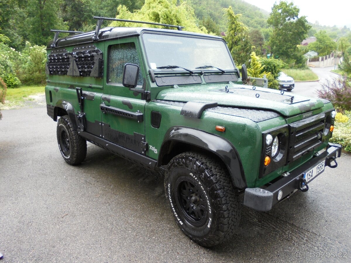 Land Rover Defender 2,5 TD5 - 90 kW - 5