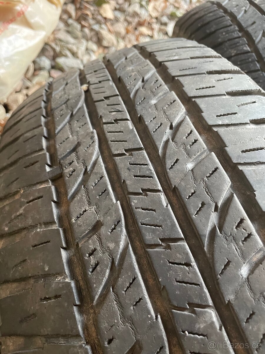 Pneu Nissan Pathfinder 255/65r17 - 5