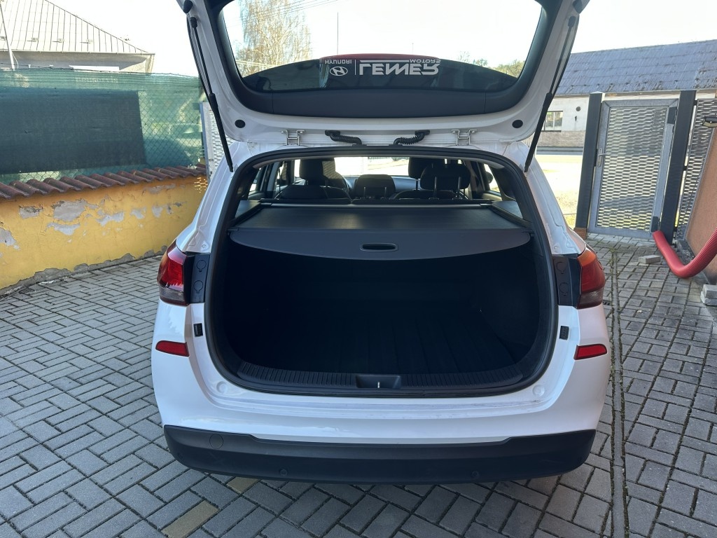 Hyundai i30 1.3 CRDi 85kW serviska - 5