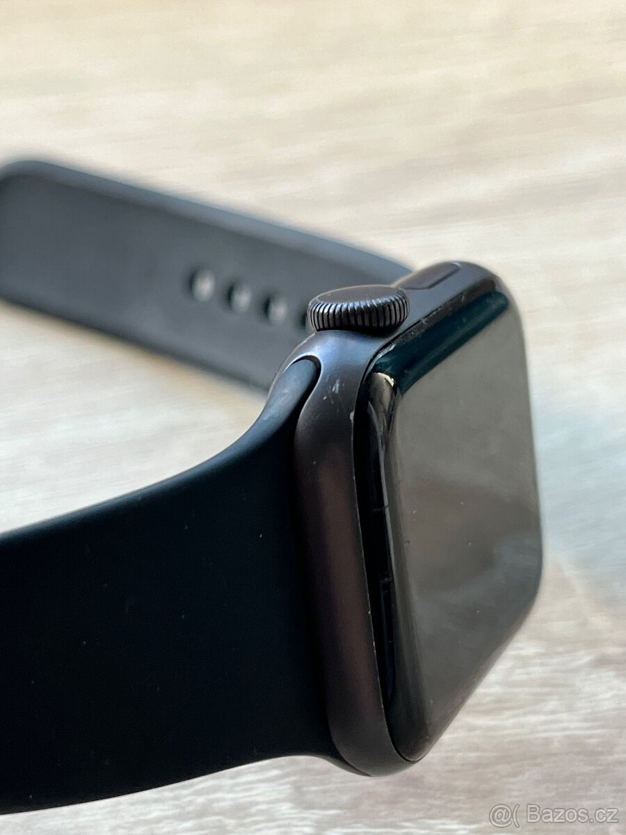 Apple Watch SE - 5