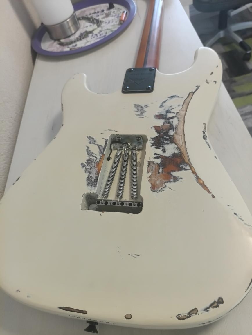 Elektrická kytara Stratocaster - 5