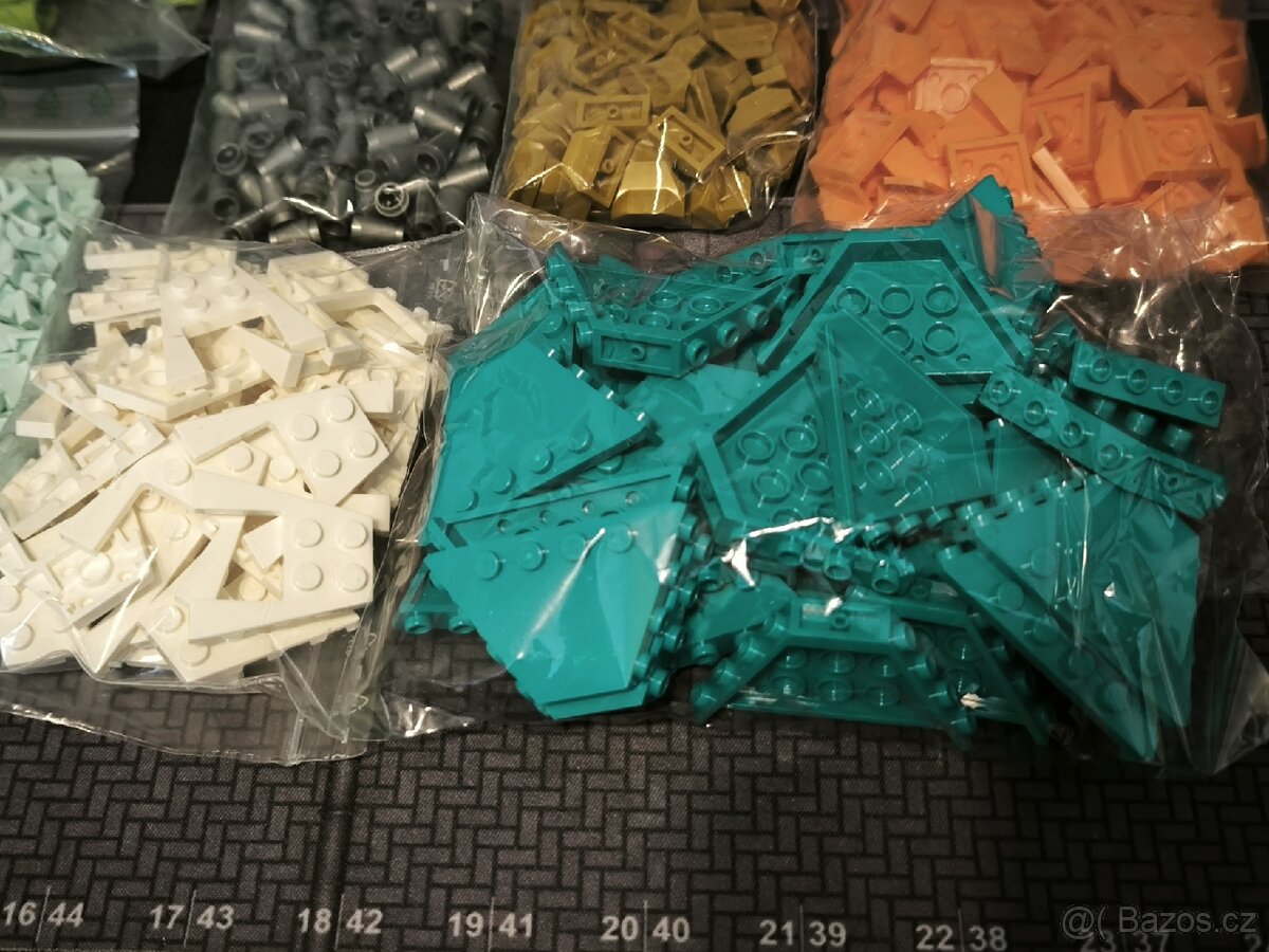 Směs lego dílků - 5