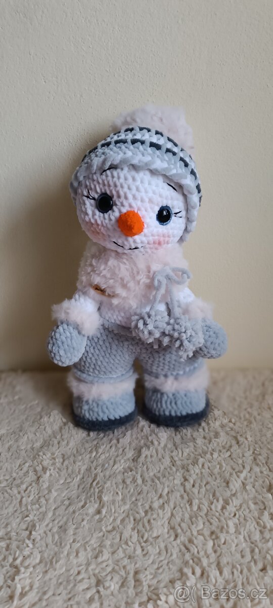 Háčkovaný sněhulák - 5