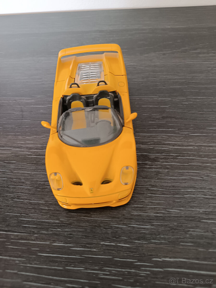 Maisto Ferrari G 50 1/24 - 5