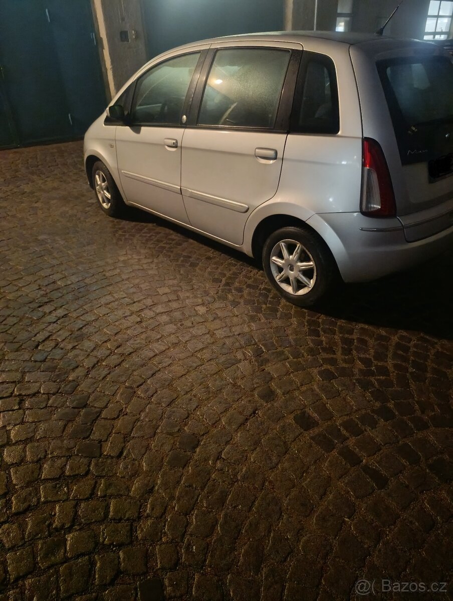 Lancia musa 1.4 benzin-lpg - 5