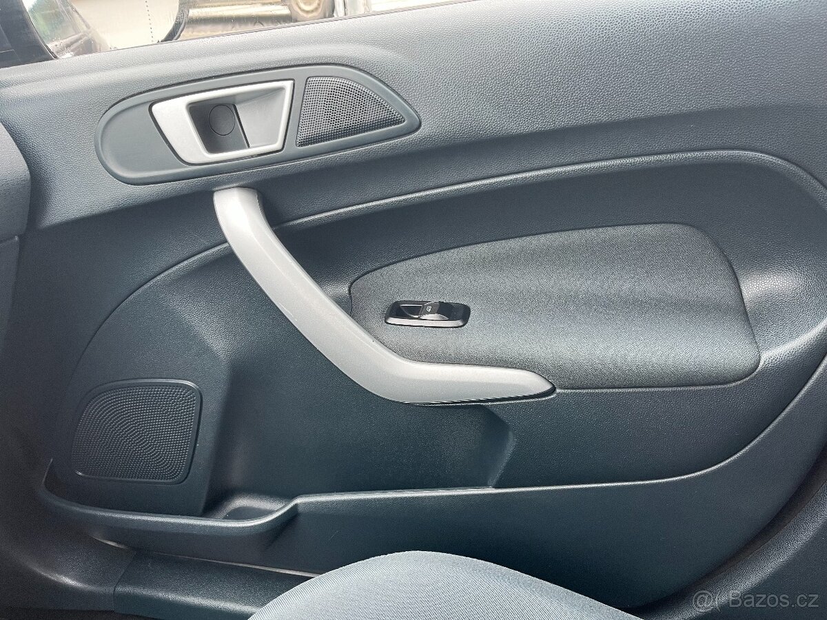 Ford Fiesta - 5