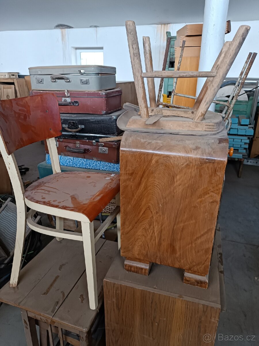 Starý nábytek - 5